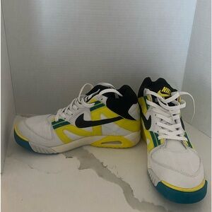 Nike Air Tech Challenge Men’s sneakers size 11  white teal yellow and black